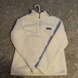 fluffy white patagonia quarter zip
